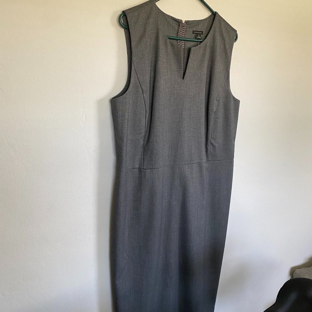 Ann Taylor gray sleeveless sheath dress - NEVER WORN Size 14